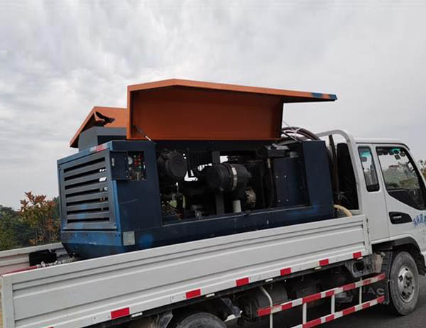 ��ѹ����